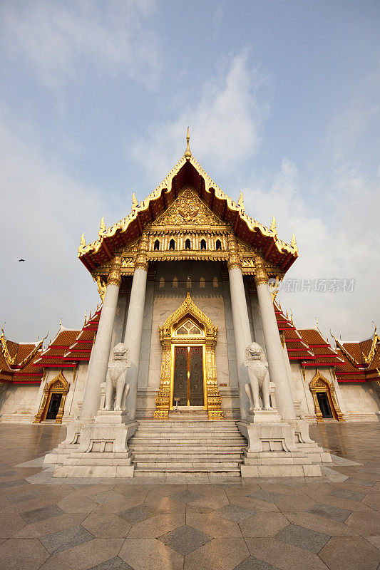 大理石寺庙(Wat Benchamabophit)，曼谷。